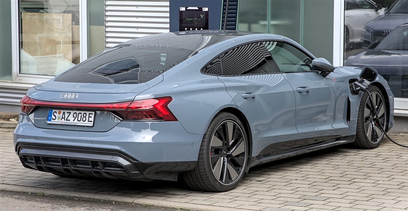 2026 Audi e-tron GT RS — photo 2