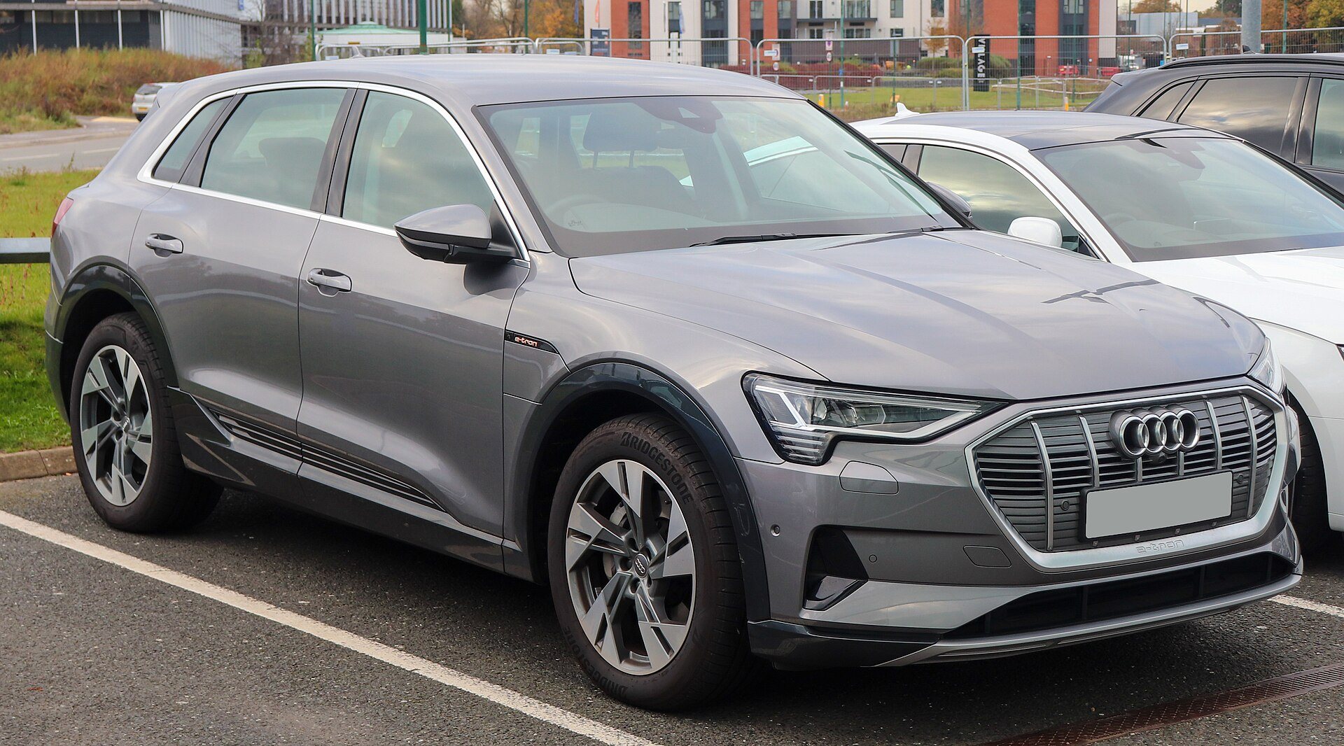 2024 Audi Q8 e-tron