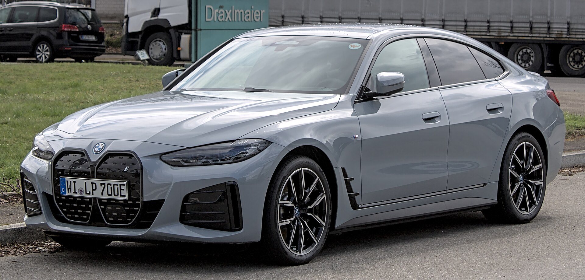 2025 BMW i4