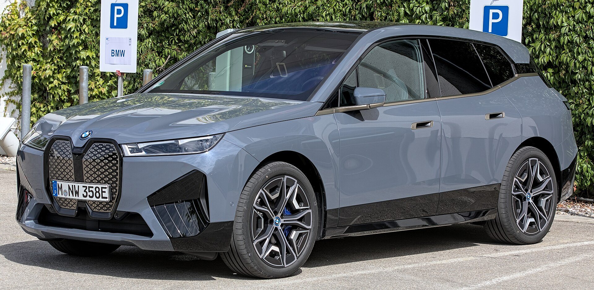 2024 BMW iX