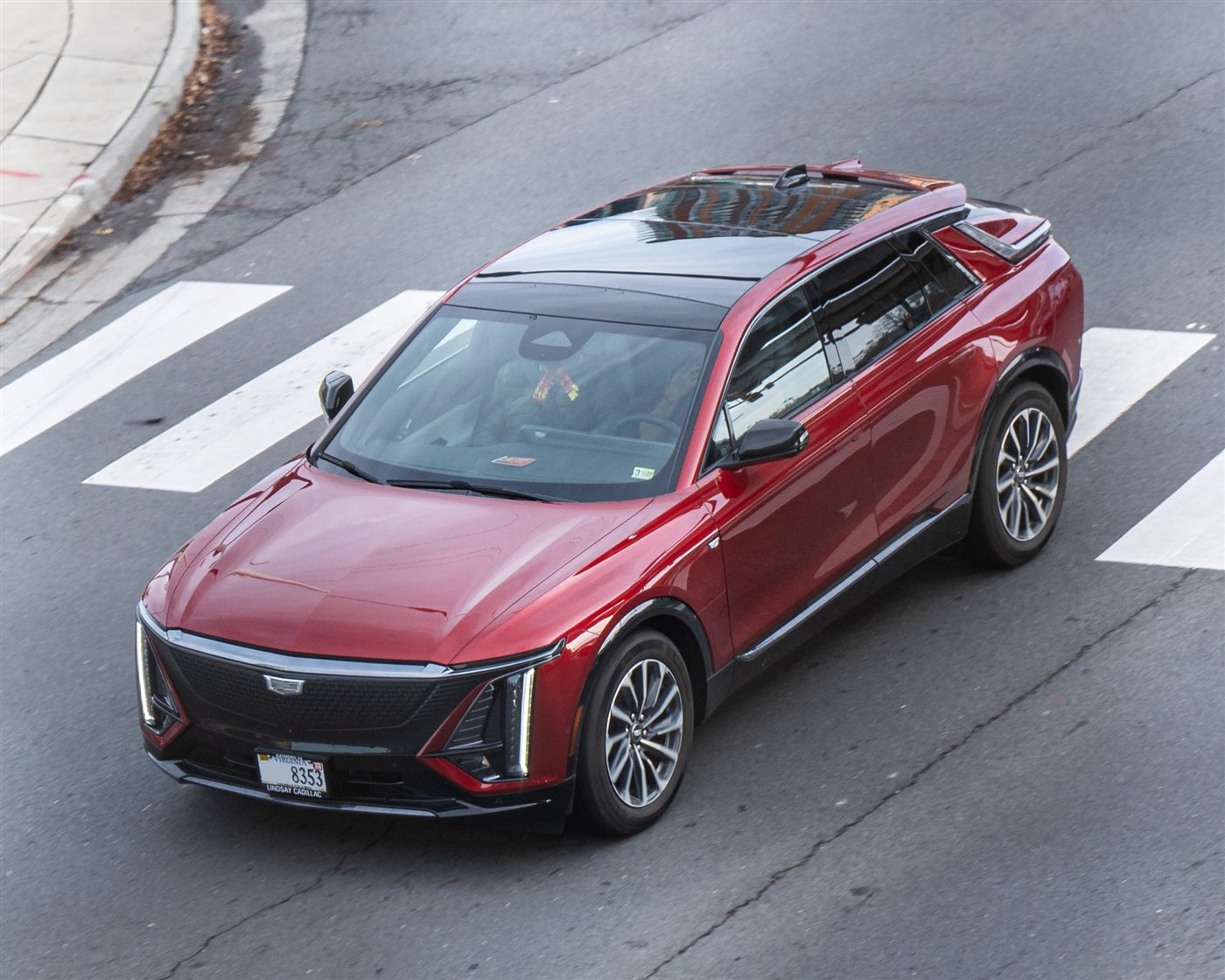 2025 Cadillac LYRIQ Sport 2 AWD — photo 3