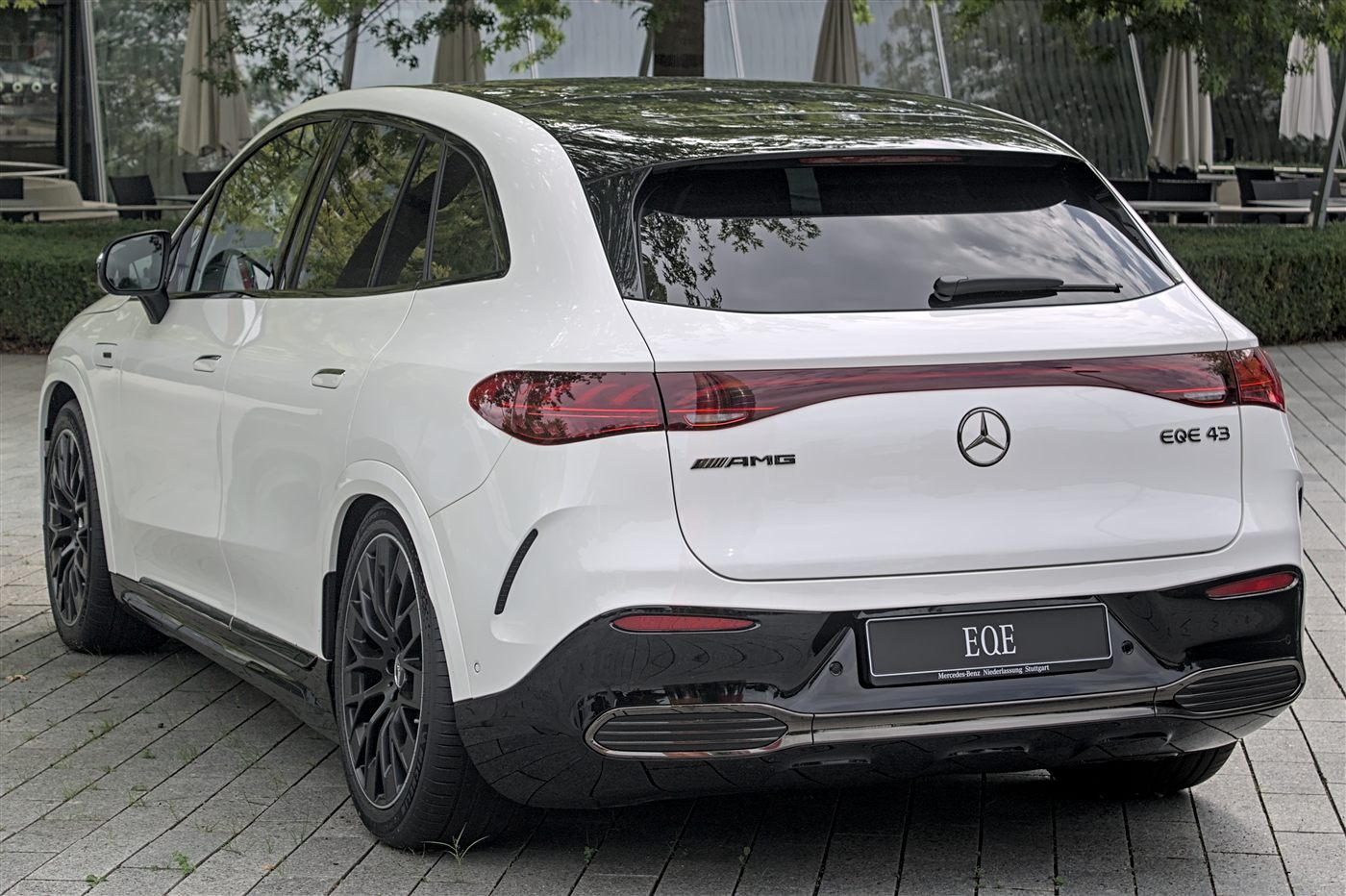 2024 Mercedes-Benz EQE SUV 350+ AMG Line — photo 2