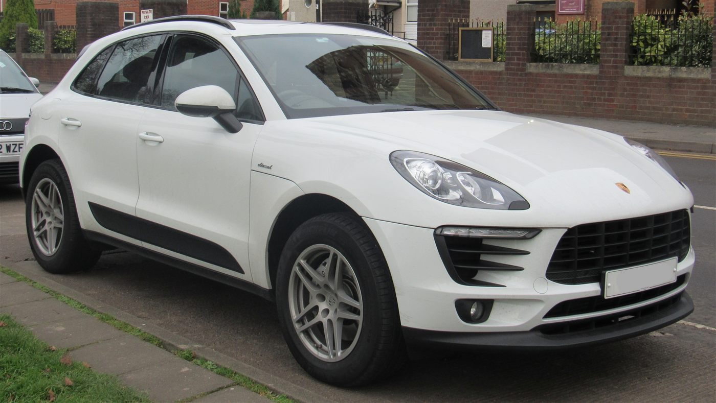 2026 Porsche Macan Electric 4S — photo 3